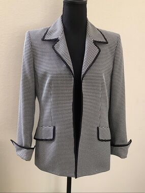 Kasper Black and White Checked Blazer with Contrast Piping
